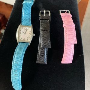 Pulsar watch with interchangeable bands